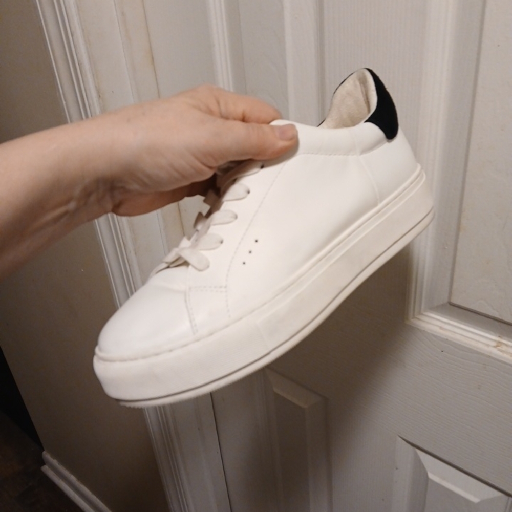 Kurt Geiger White and Black Sneakers Sz.39/8.5